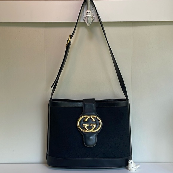 Gucci Vintage 1970’s Shoulder Bag #32 - Picture 6 of 17